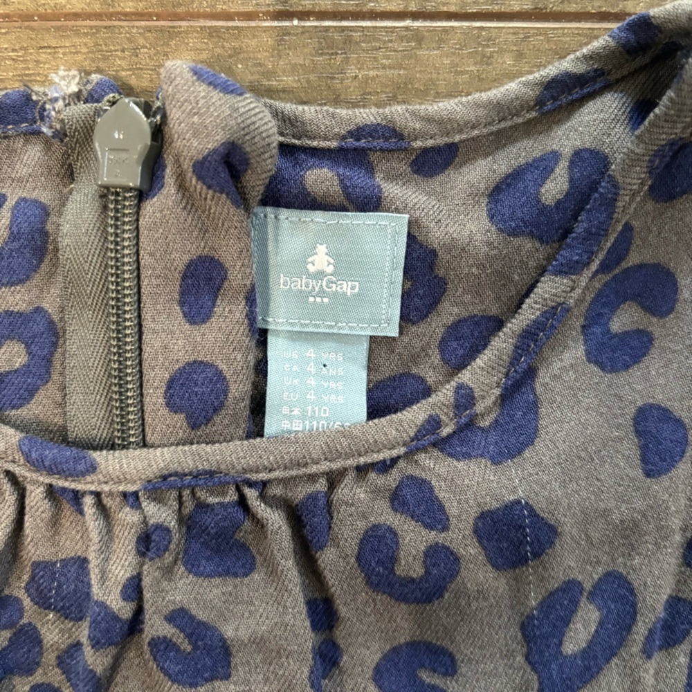 Baby GAP Blue and Gray Leopard Print Romper - Picture 2 of 2